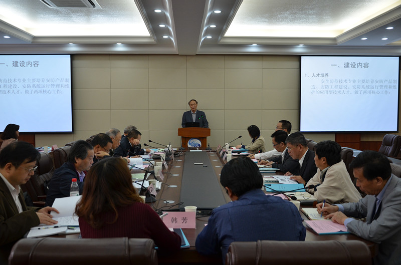 学院圆满完成央财项目验收与“085”工程中期检查，教育教学检测工作获专家组高度认可
